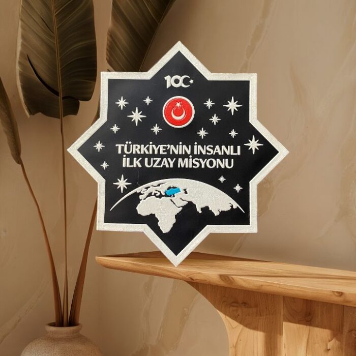 turkiyenin insanli ilk uzay misyonu 2024 yili tpu peci armasi patch